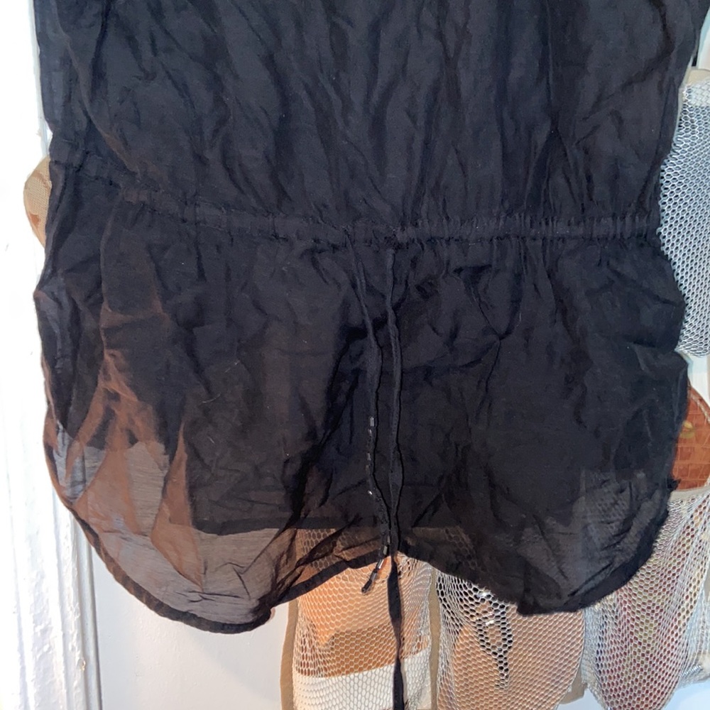 Guess - Picture 4 of 4